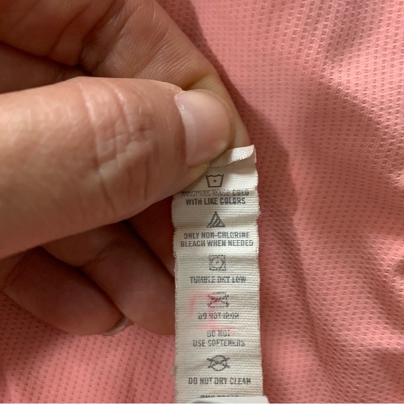 Women's Under Armour Heat Gear Workout Top size Medium Gym Crossfit Yoga Pilates - Picture 5 of 8